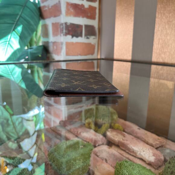 LOUIS VUITTON Monogram Checkbook Wallet - Picture 7 of 12